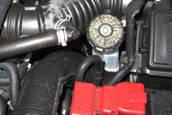 Во впускном коллекторе